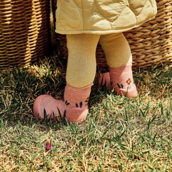 DM WOODLAND PINK RABBIT