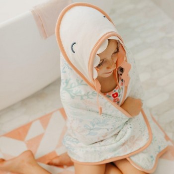 Capa de baño CORA Character Hooded Towel