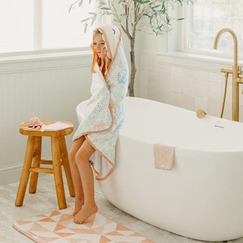 Capa de baño CORA Character Hooded Towel