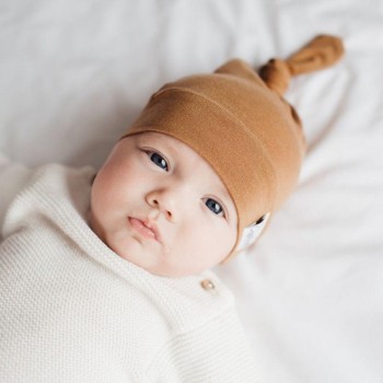 CAMEL Top Knot Hat - Gorrito con nudo