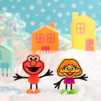 SET PERSONAJE JULIA + 2 CUBOS DE LUZ